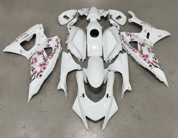 Yamaha R7 Fairings (2021-2025) White Flower Blossoms from KingsMotorcycleFairings.com