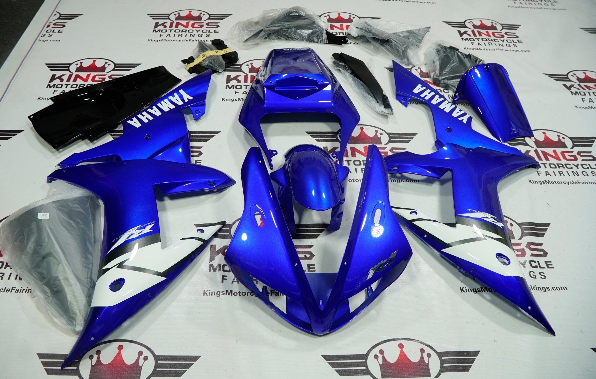 Yamaha YZF-R1 Fairings (2002-2003) Blue, White, Silver at KingsMotorcycleFairings.com