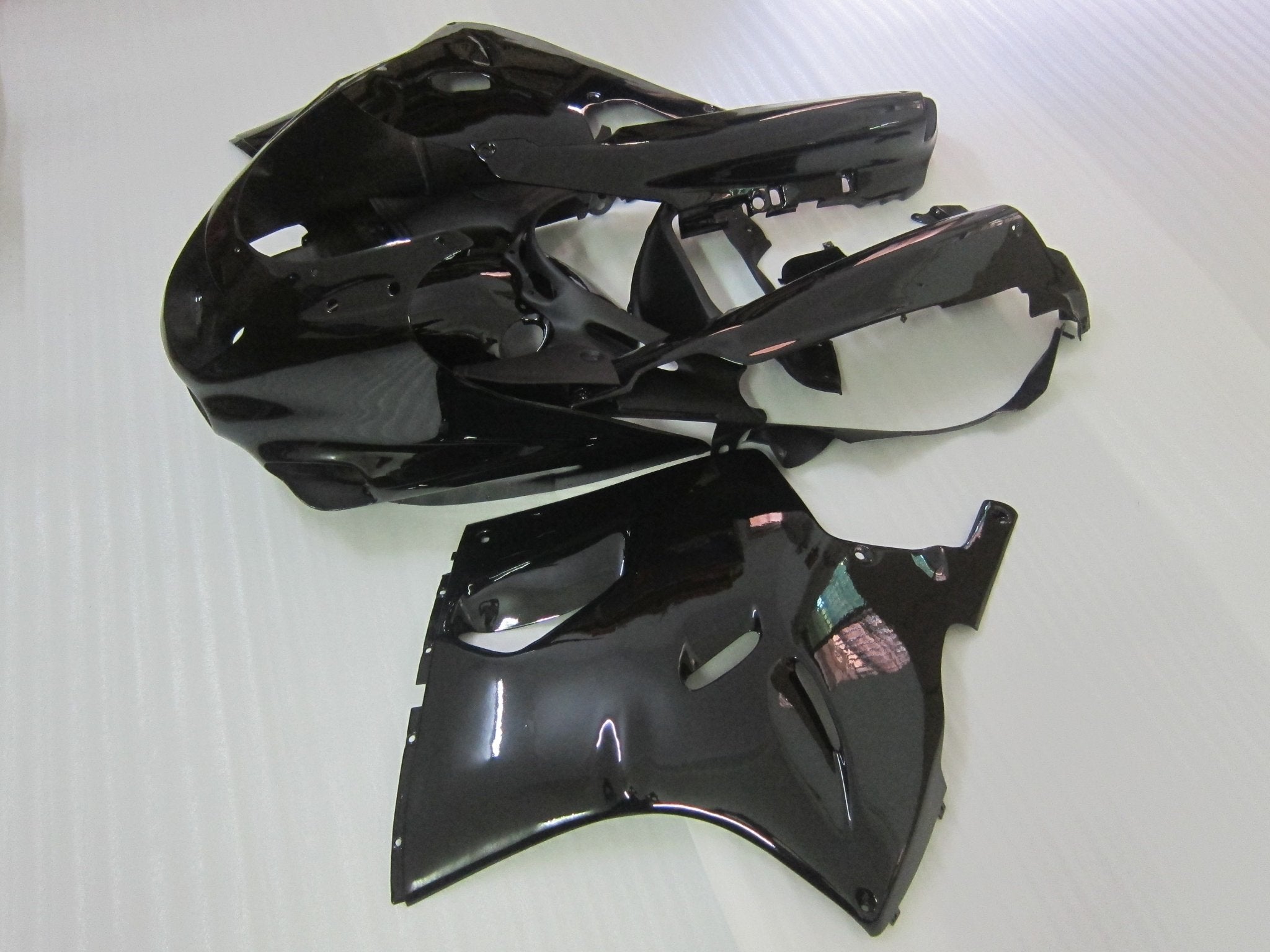 Black Fairings for Kawasaki ZX11 / ZZR1100 (1990-1992) Kings