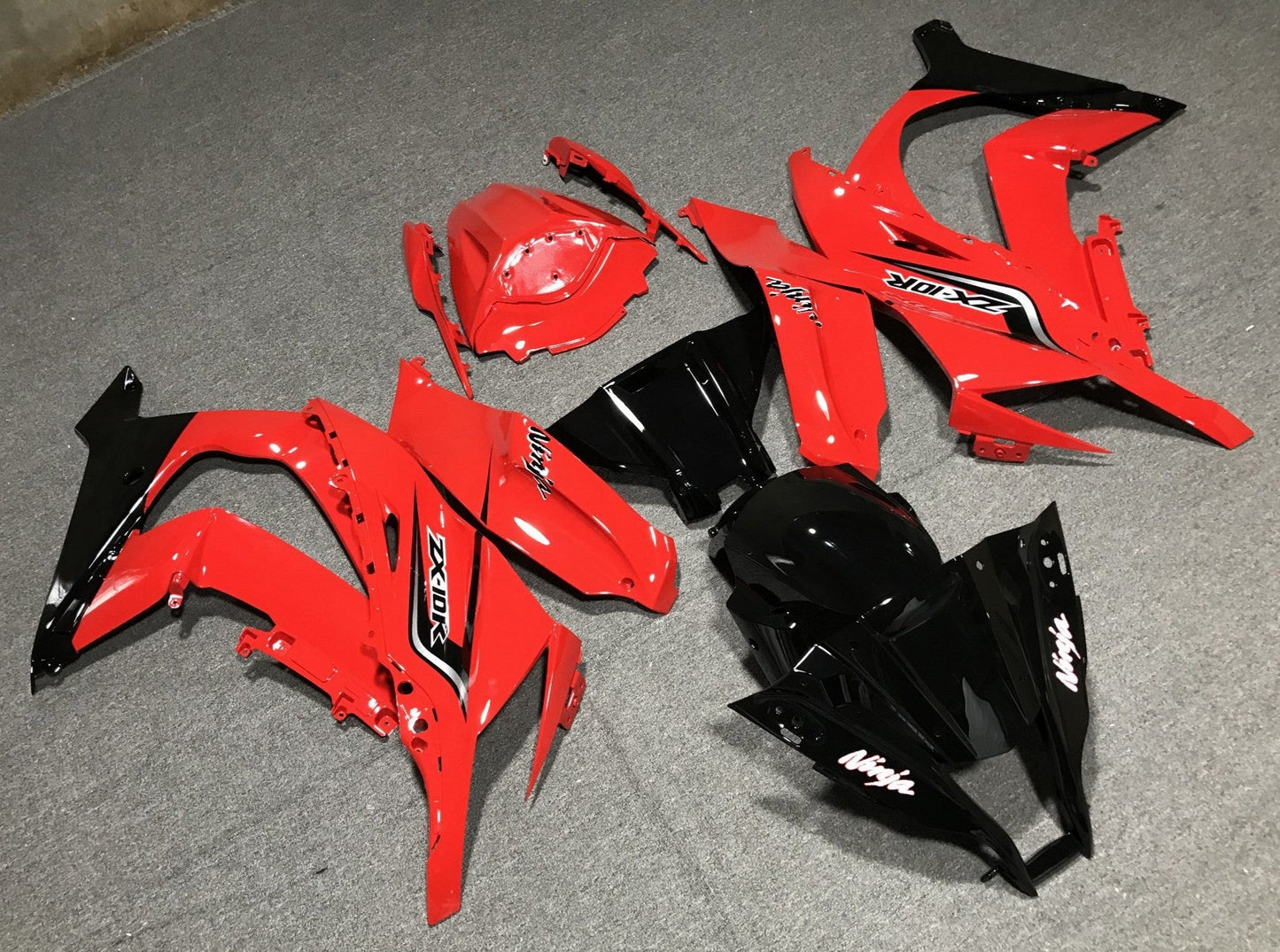 Fairing Kit for a Kawasaki Ninja ZX10R (2011-2015) Black & Red
