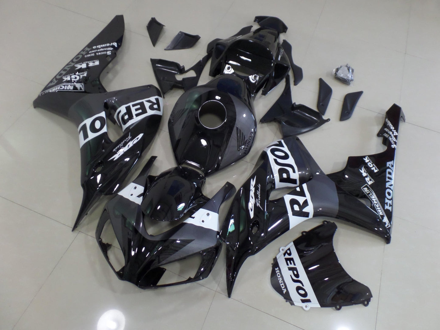 Honda CBR1000RR (2006-2007) Gray, Black & White Repsol Fairings