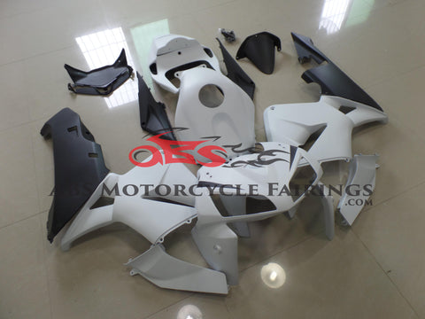 Matte Black & White 2005-2006 Honda CBR600RR