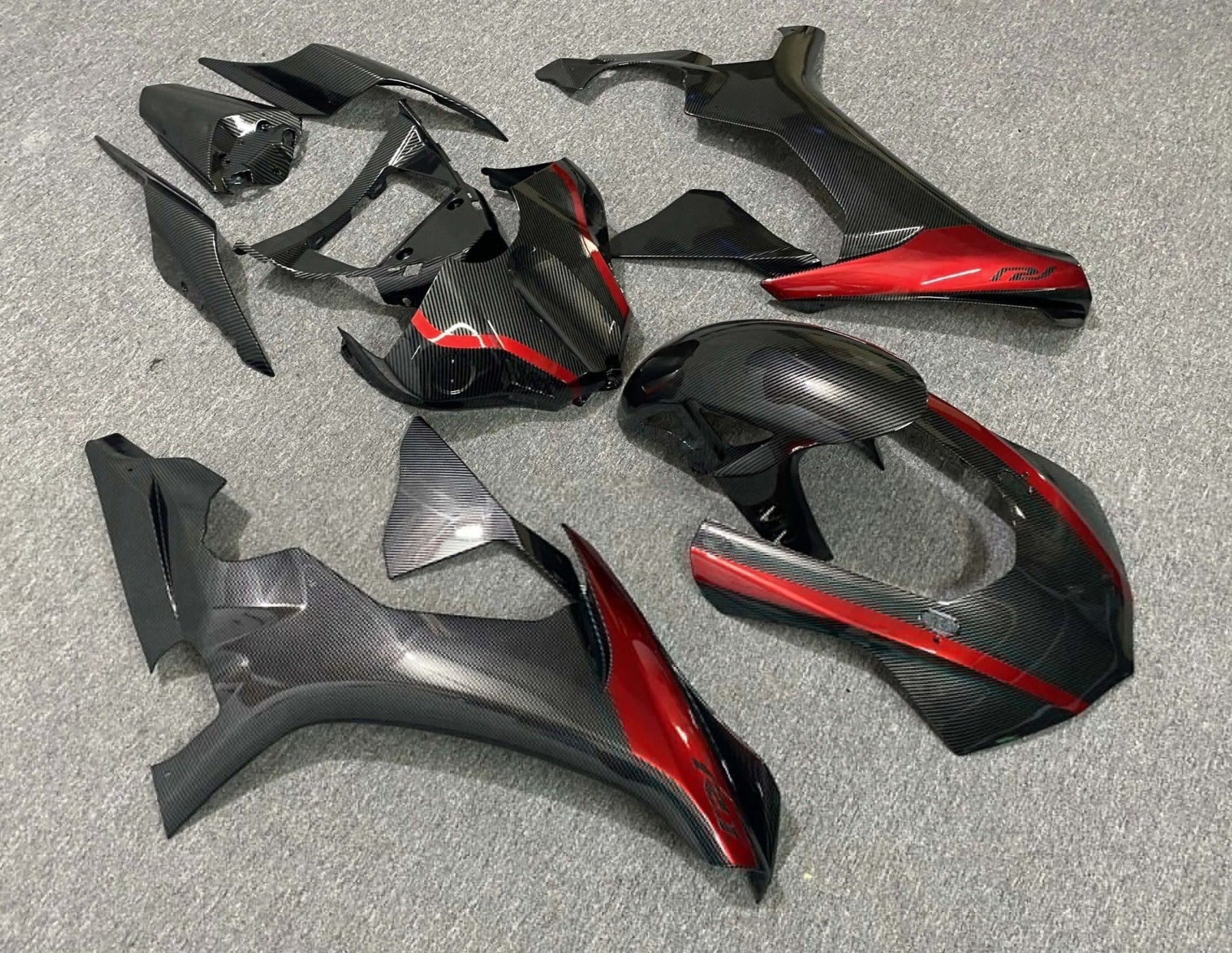Yamaha R1 Fairings (2015-2019) Faux Carbon Fiber, Red Stripe at KingsMotorcycleFairings.com