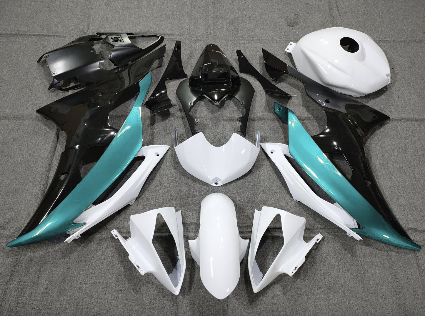 Yamaha YZF-R6 (2008-2016) White, Black & Teal Blue Fairings