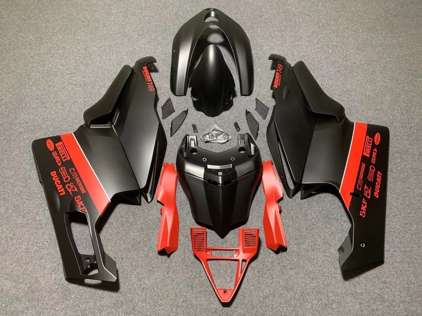 Ducati 999 (2003-2004) Matte Black & Red Fairings