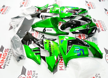 Metallic Green, Black and White Alpinestars Fairing Kit for a 2006 & 2007 Kawasaki ZX-10R motorcycle.
