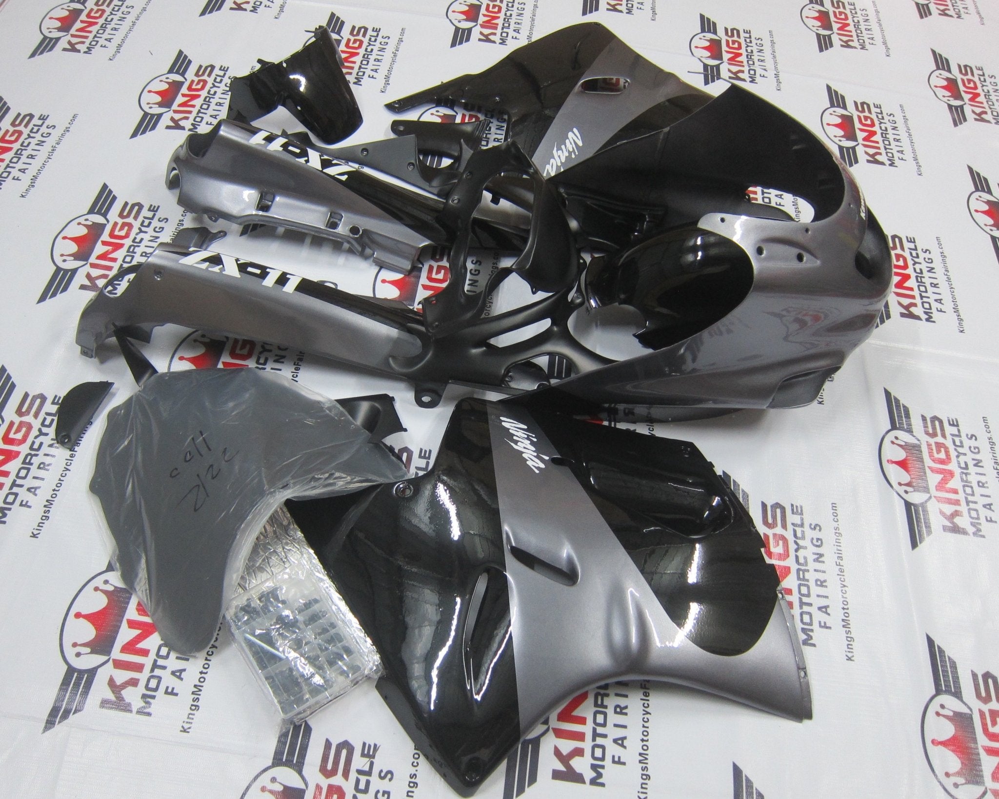 g*1様 Kawasaki カウルタンクセット zzr1100d zx11 KAW1-2.jpg