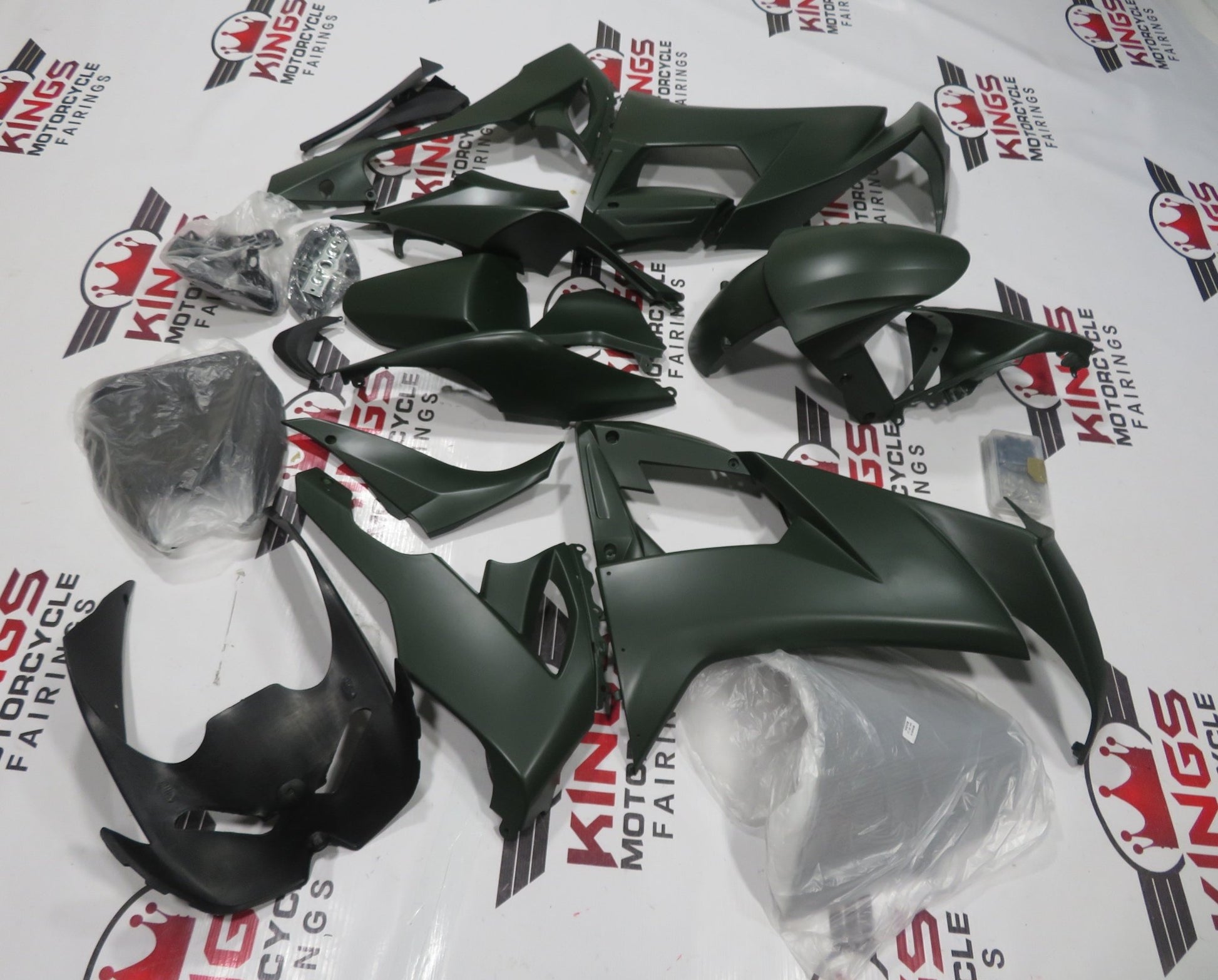 Fairing kit for a Kawasaki ZX10R (2008-2010) Matte Green
