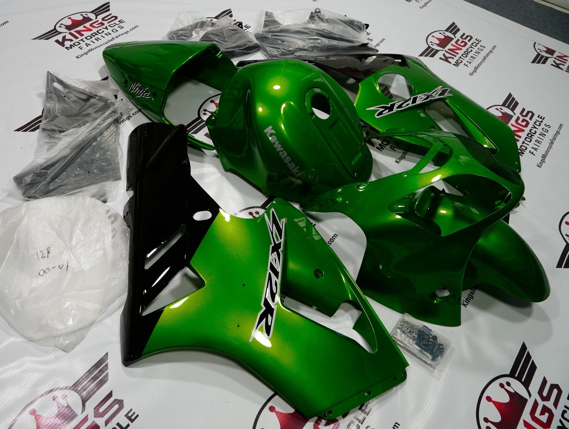 Fairing kit for a Kawasaki Ninja ZX12R (2000-2001) Green & Black at KingsMotorcycleFairings.com