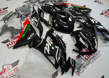Faux Carbon Fiber, Red and Green Fairing Kit for a 2019, 2020, 2021, 2022 & 2023 Kawasaki Ninja ZX-6R 636 motorcycle - KingsMotorcycleFairings.com