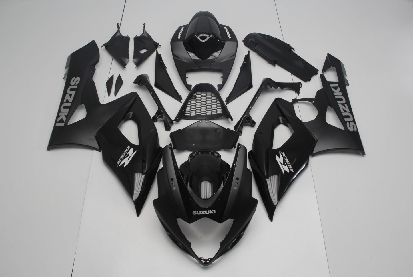 Suzuki GSXR1000 (2005-2006) Matte Black, Gloss Black & Silver Fairings