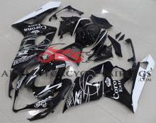 Black and White Corona Fairing Kit for a 2005 & 2006 Suzuki GSX-R1000 motorcycle
