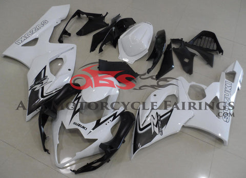 White and Black Fairing Kit for a 2005 & 2006 Suzuki GSX-R1000 motorcycle