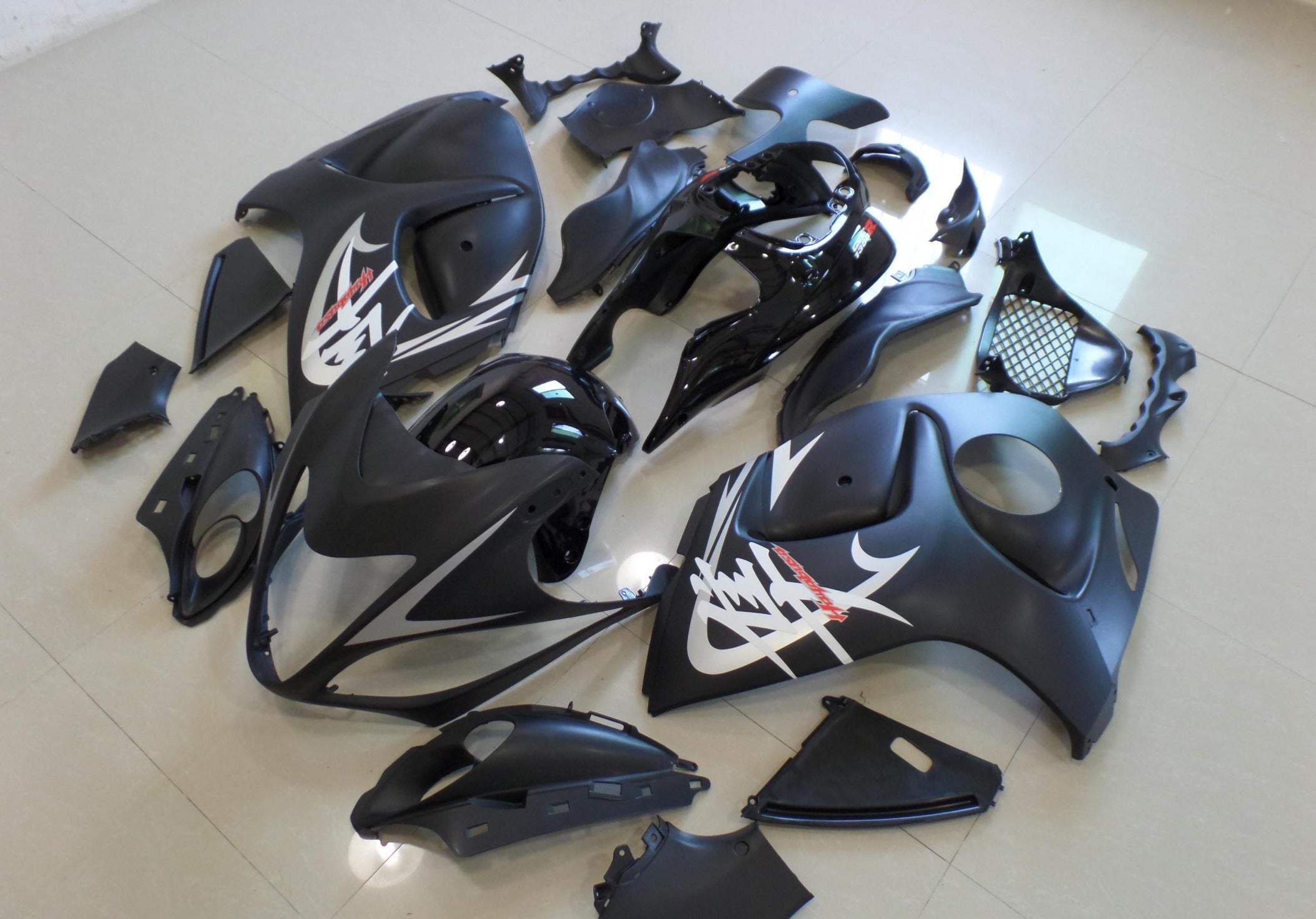 Suzuki GSXR1300 Hayabusa (2008-2019) Matte Black, Gloss Black & Silver Fairings
