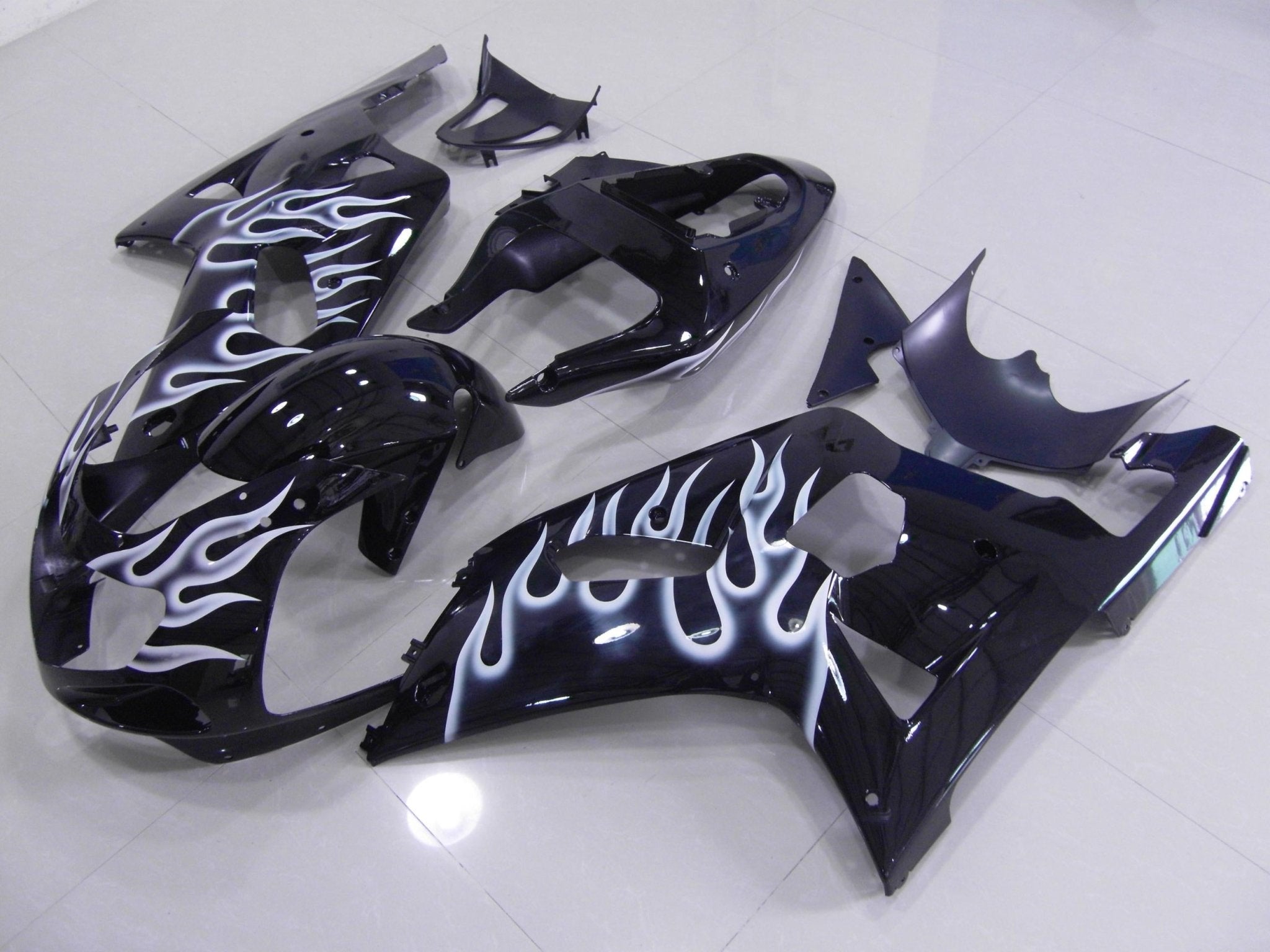 Suzuki GSXR600 (2000-2003) White & Black Flame Fairings