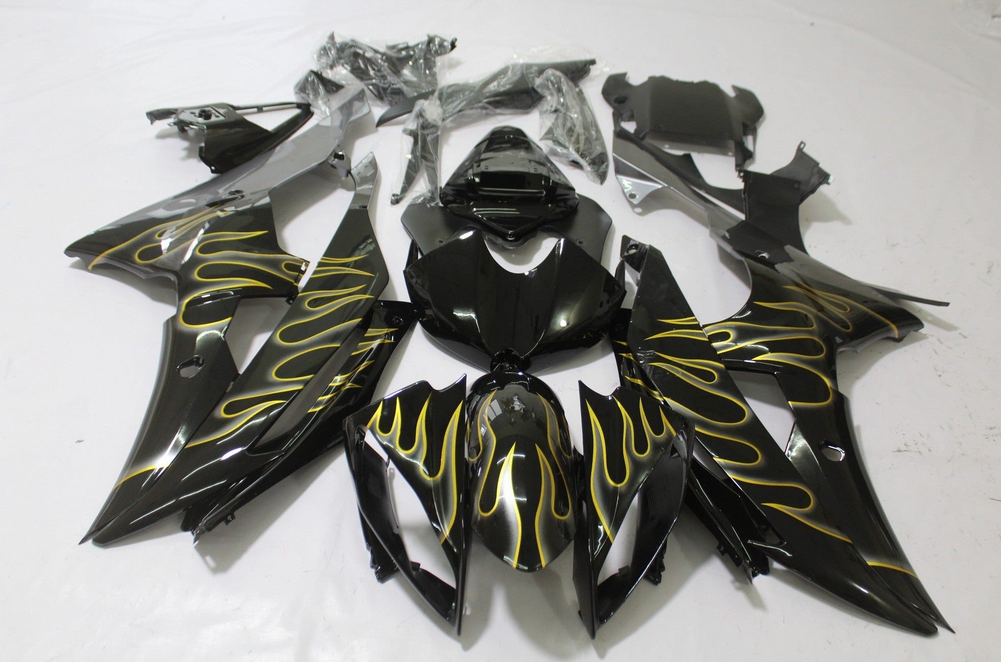 Yamaha YZF-R6 (2008-2016) Black, Silver & Yellow Flame Fairings