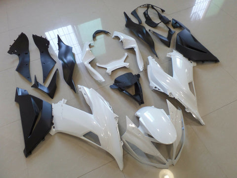 Fairing kit for a Kawasaki ZX6R 636 (2013-2018) Gloss White & Matte Black