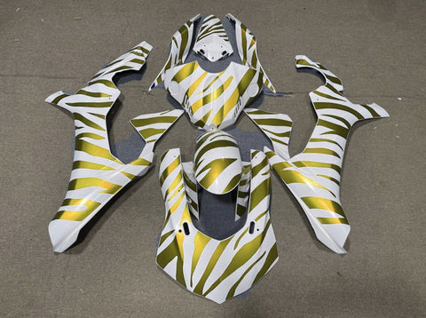 Yamaha YZF-R1 (2015-2019) White & Gold Zebra Fairings