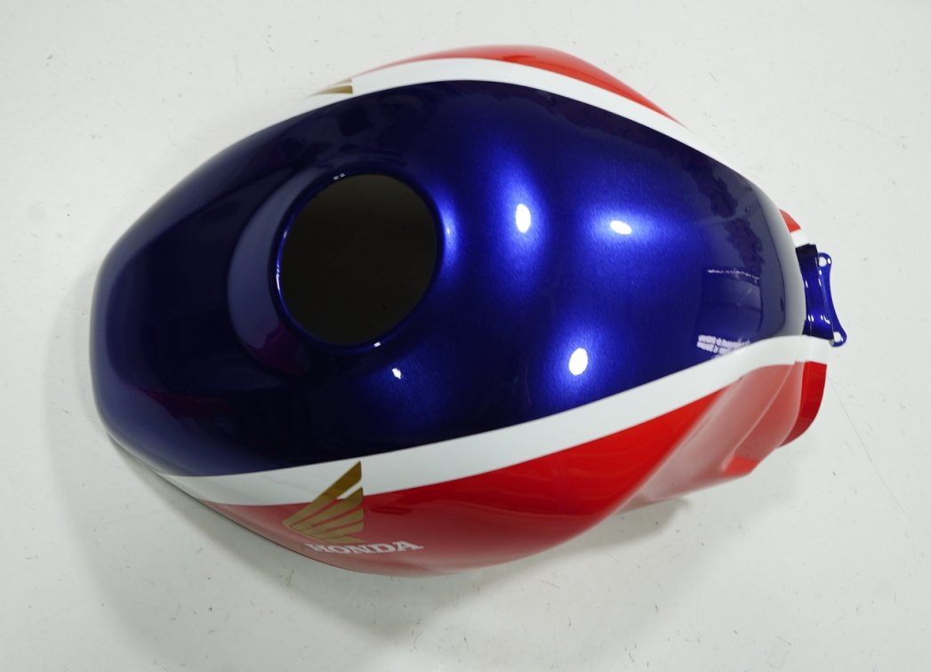 Honda CBR1100XX Tank Fairing (1996-2007) Red, White, Blue at KingsMotorcycleFairings.comKingsMotorcycleFairings.com