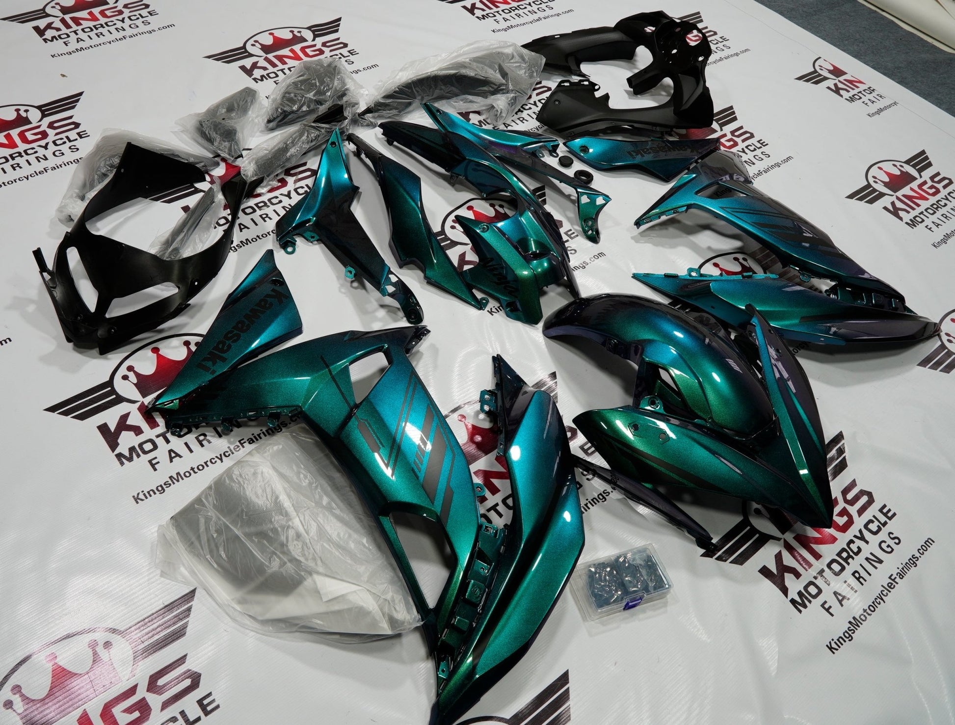 Kawasaki Ninja 650 Fairing Kit (2017-2019) Green, Blue, Purple Chameleon, Matte Black from KingsMotorcycleFairings.com