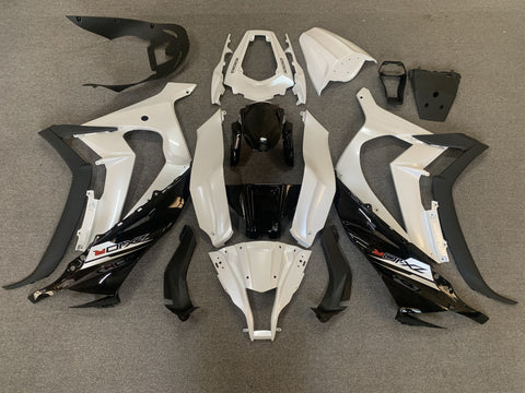Kawasaki Ninja ZX-10R Fairings (2011-2015) Pearl White, Black at KingsMotorcycleFairings.com