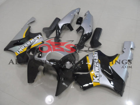 Kawasaki ZX-7R Fairings (1996-2002) Black, Silver, Yellow at KingsMotorcycleFairings.com