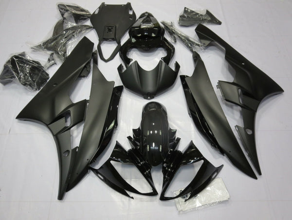 Yamaha YZF-R6 (2006-2007) Matte Black & Gloss Black Fairings