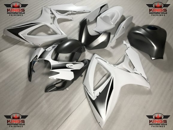Matte White and Matte Silver Fairing Kit for a 2006 & 2007 Suzuki GSX-R750 motorcycle at KingsMotorcycleFairings.com