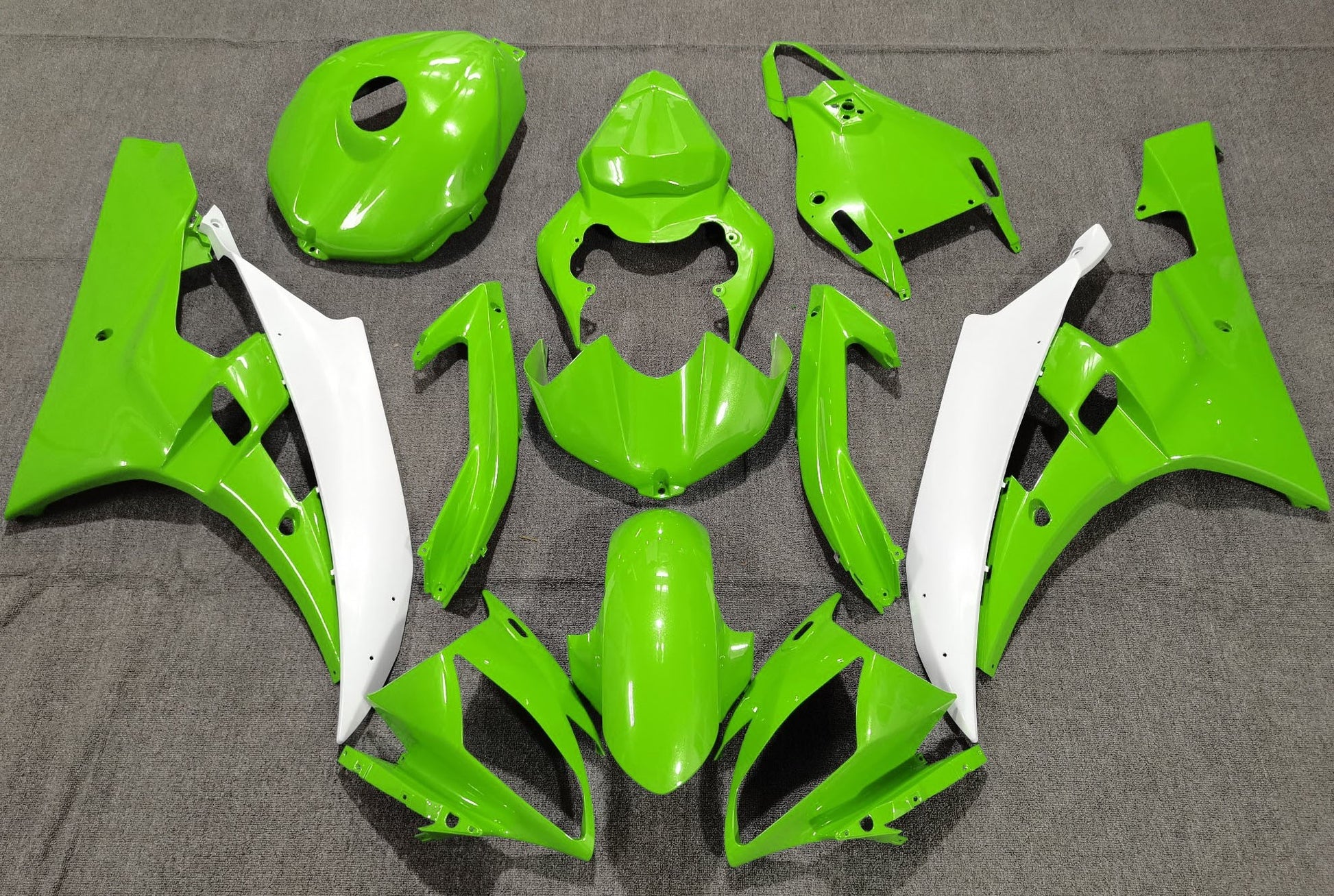 Green and White Fairing Kit for a 2006 & 2007 Yamaha YZF-R6 motorcycle