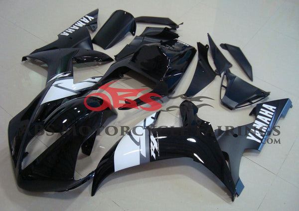 Black and White Race Fairing Kit for a 2002 & 2003 Yamaha YZF-R1 motorcycle