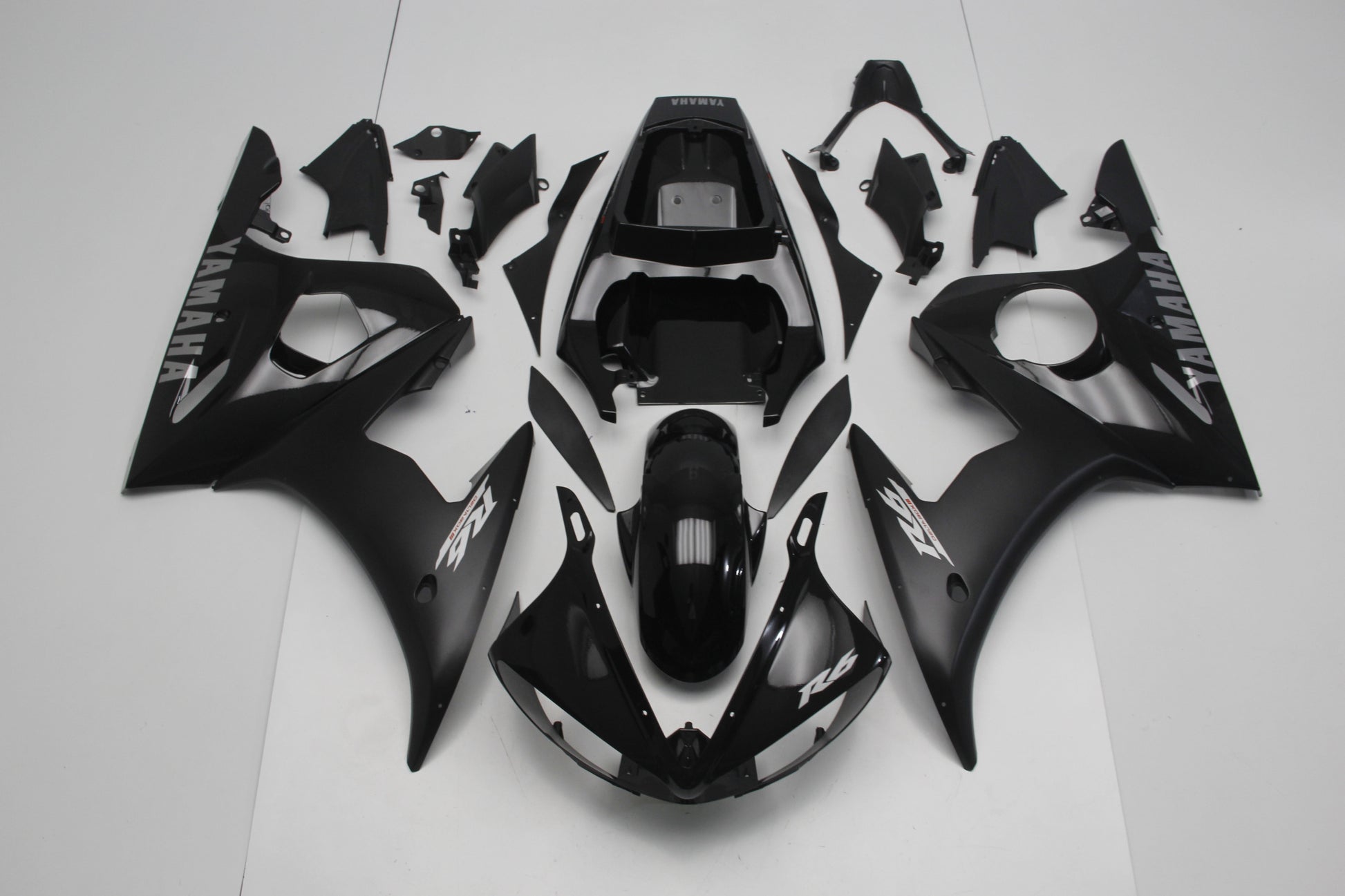 Yamaha YZF-R6 (2003-2004) Black, Matte Black & Silver Fairings