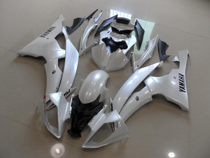 Yamaha YZF-R6 (2008-2016) Pearl White, Black & Red Fairings