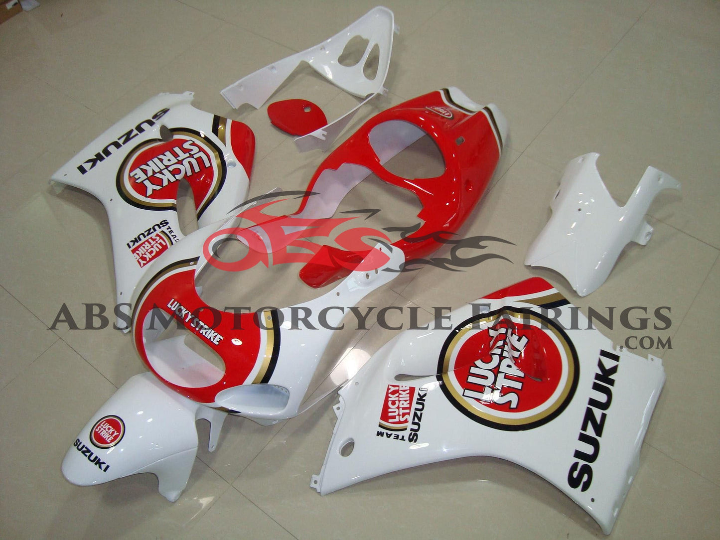 Suzuki RGV250 VJ23 Fairings (1997) White, Red, Gold Lucky Strike