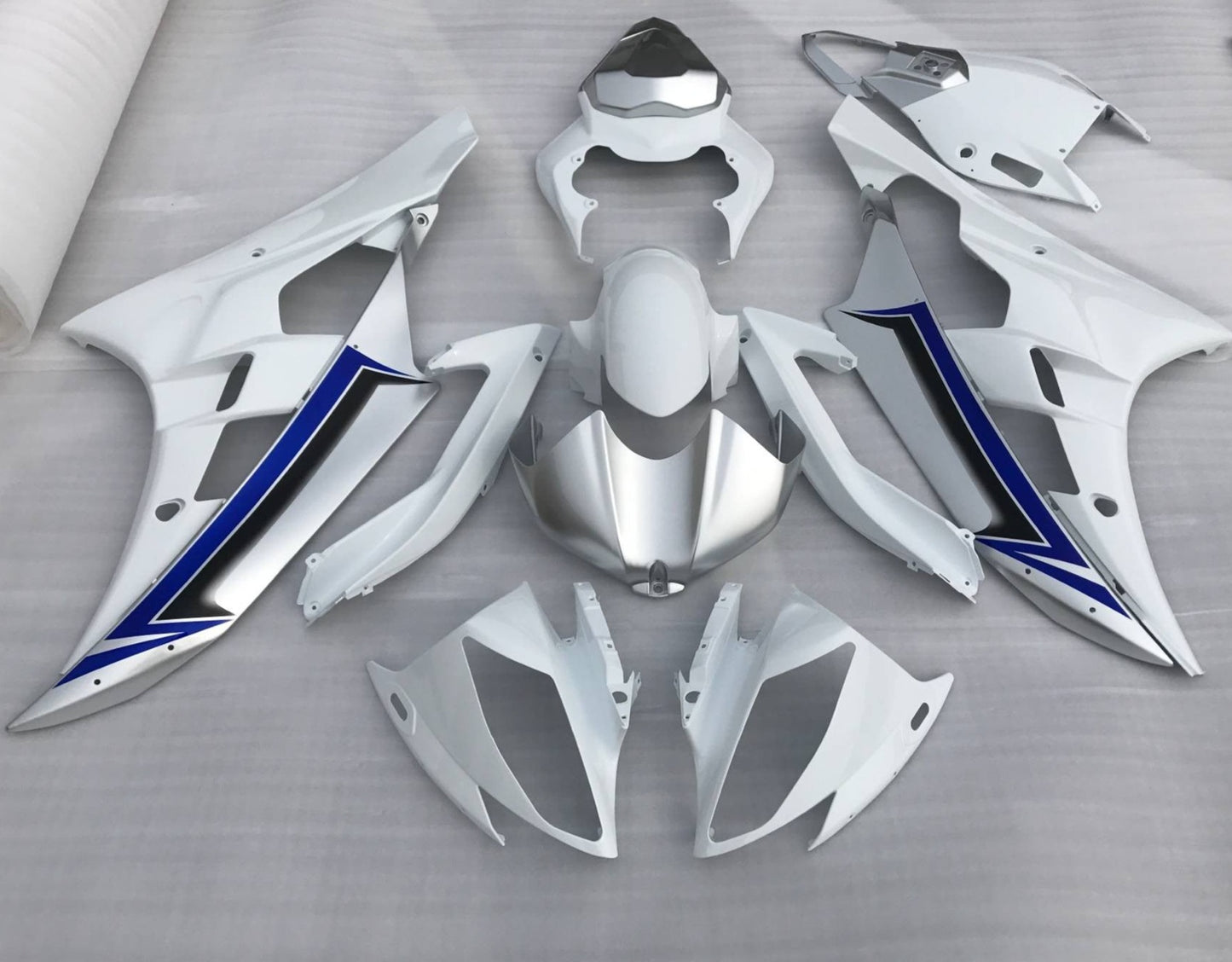 Yamaha YZF-R6 (2006-2007) White, Silver & Blue Fairings