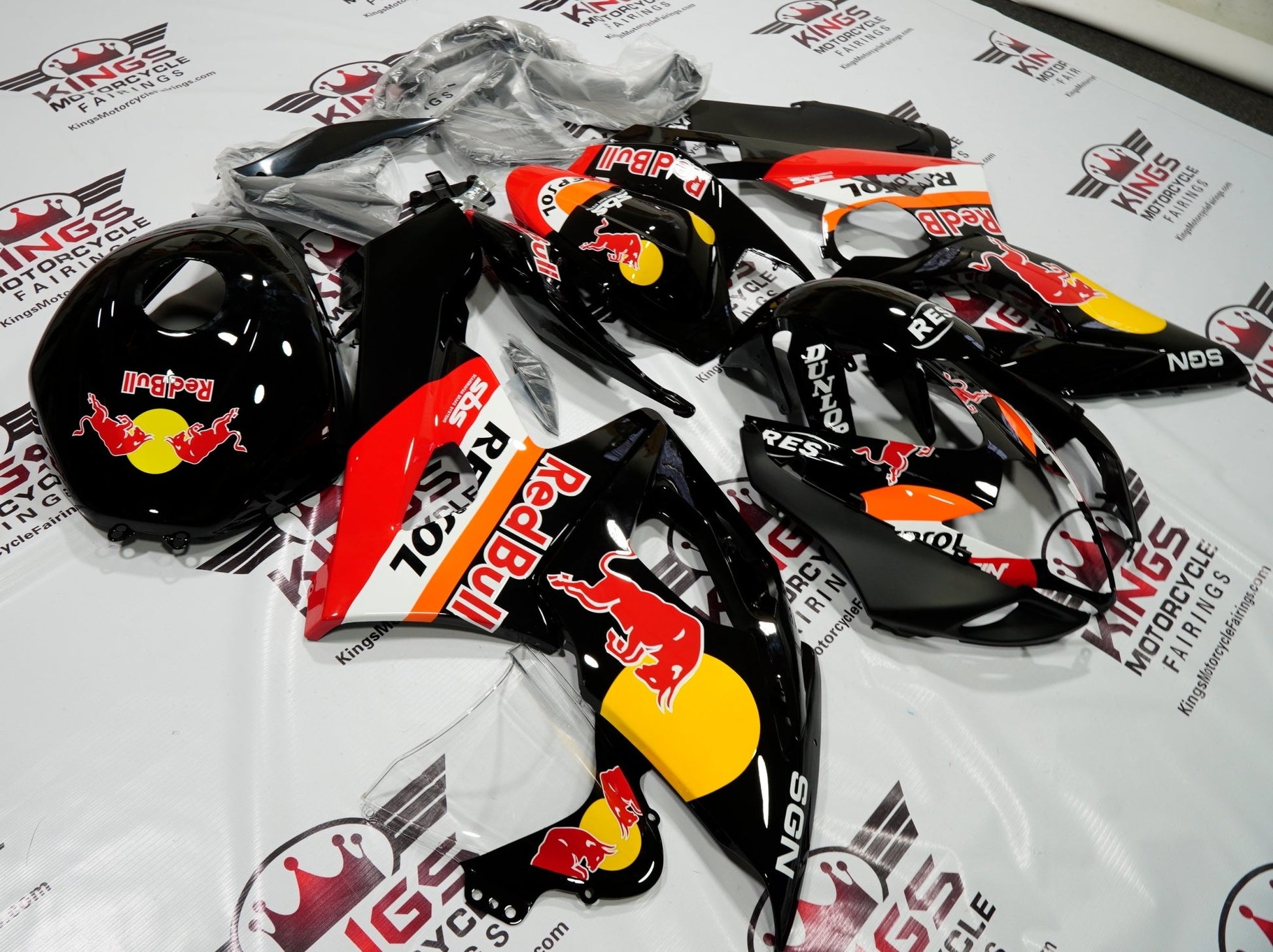Suzuki GSXR1000 (2005-2006) Black Repsol Red Bull Fairings at KingsMotorcycleFairings.com