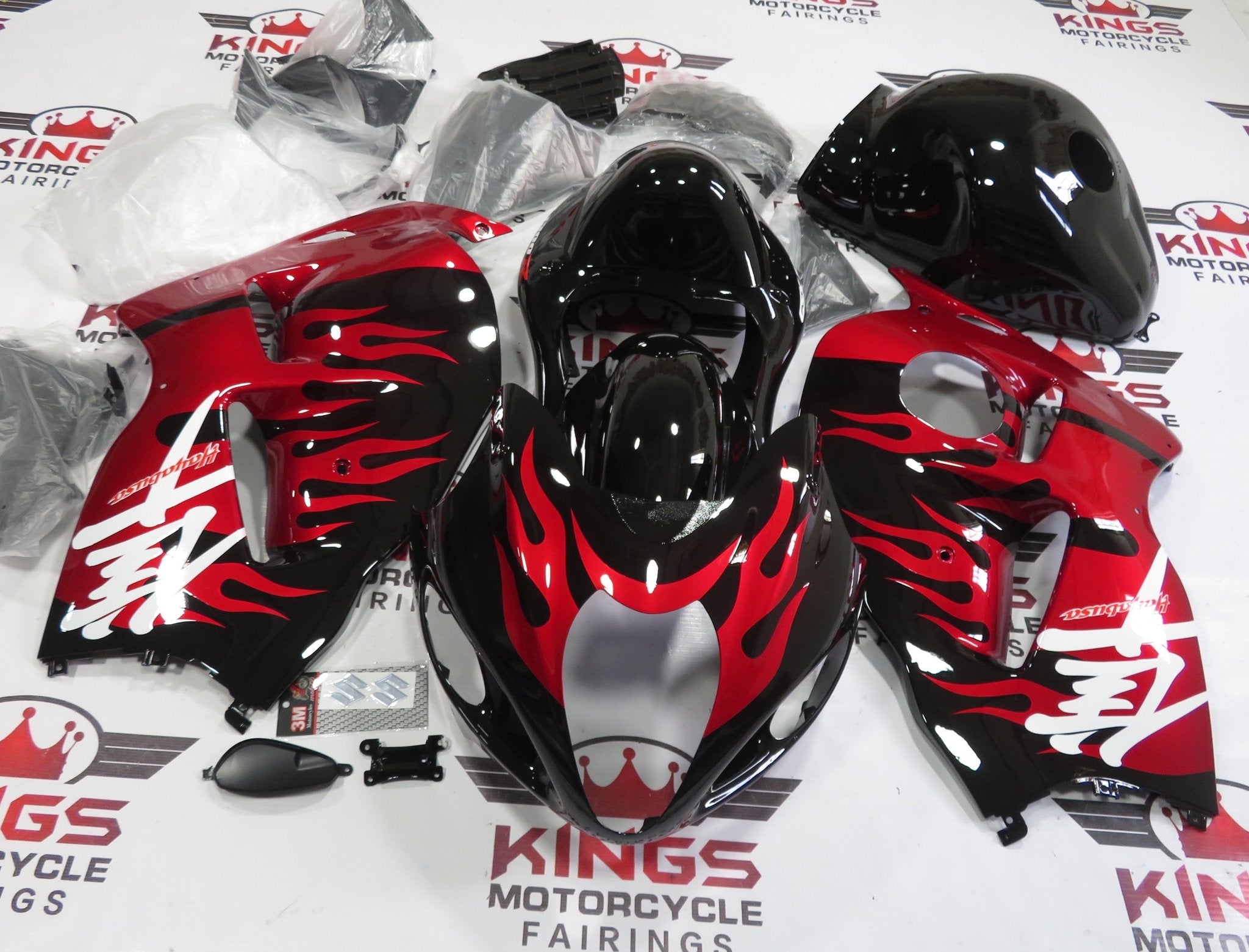 Suzuki GSXR1300 Hayabusa (1999-2007) Black & Candy Apple Red Flame Fairings