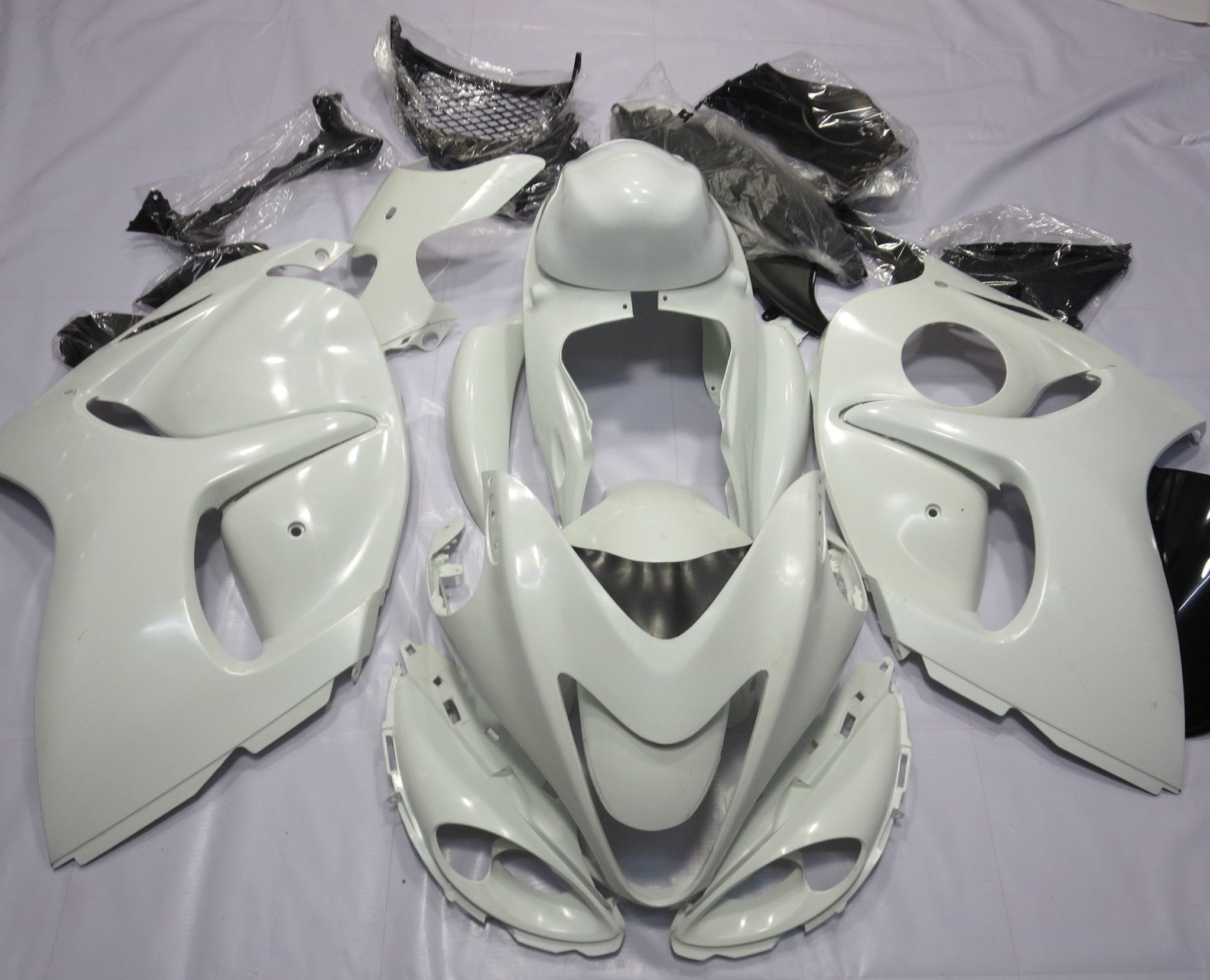 Suzuki GSXR1300 Hayabusa (2008-2019) White Fairings