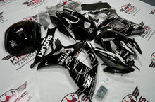Suzuki GSXR600 (2006-2007) Black & White Corona Fairings at KingsMotorcycleFairings.com