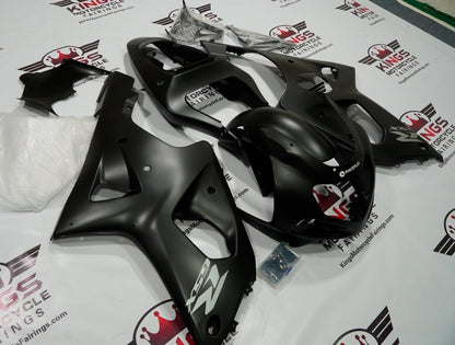 Suzuki GSXR 1000 Fairings (2000-2002) Matte Black, Silver at KingsMotorcycleFairings.com