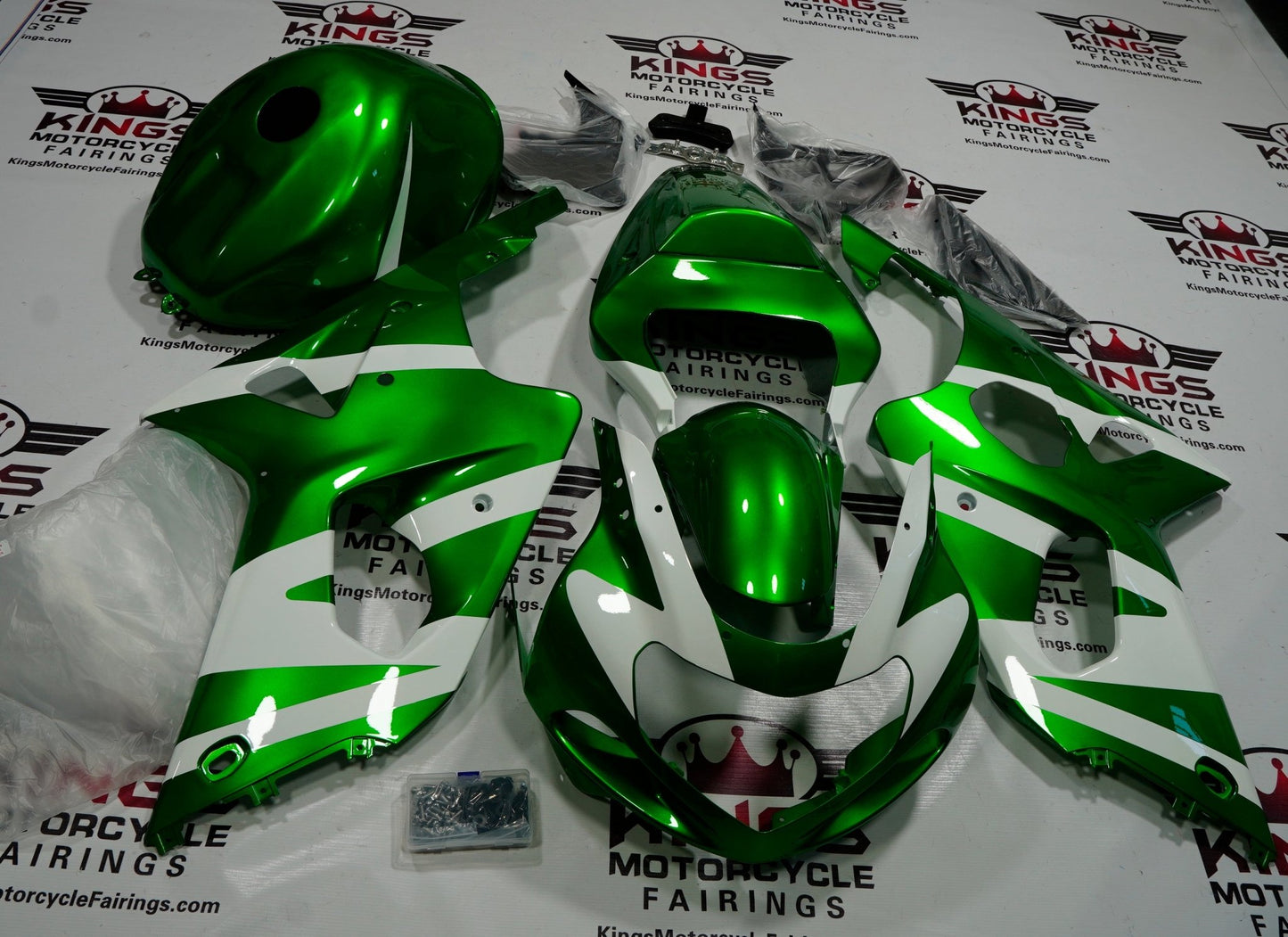 Suzuki GSXR 1000 Fairings (2000-2002) Green, White at KingsMotorcycleFairings.com
