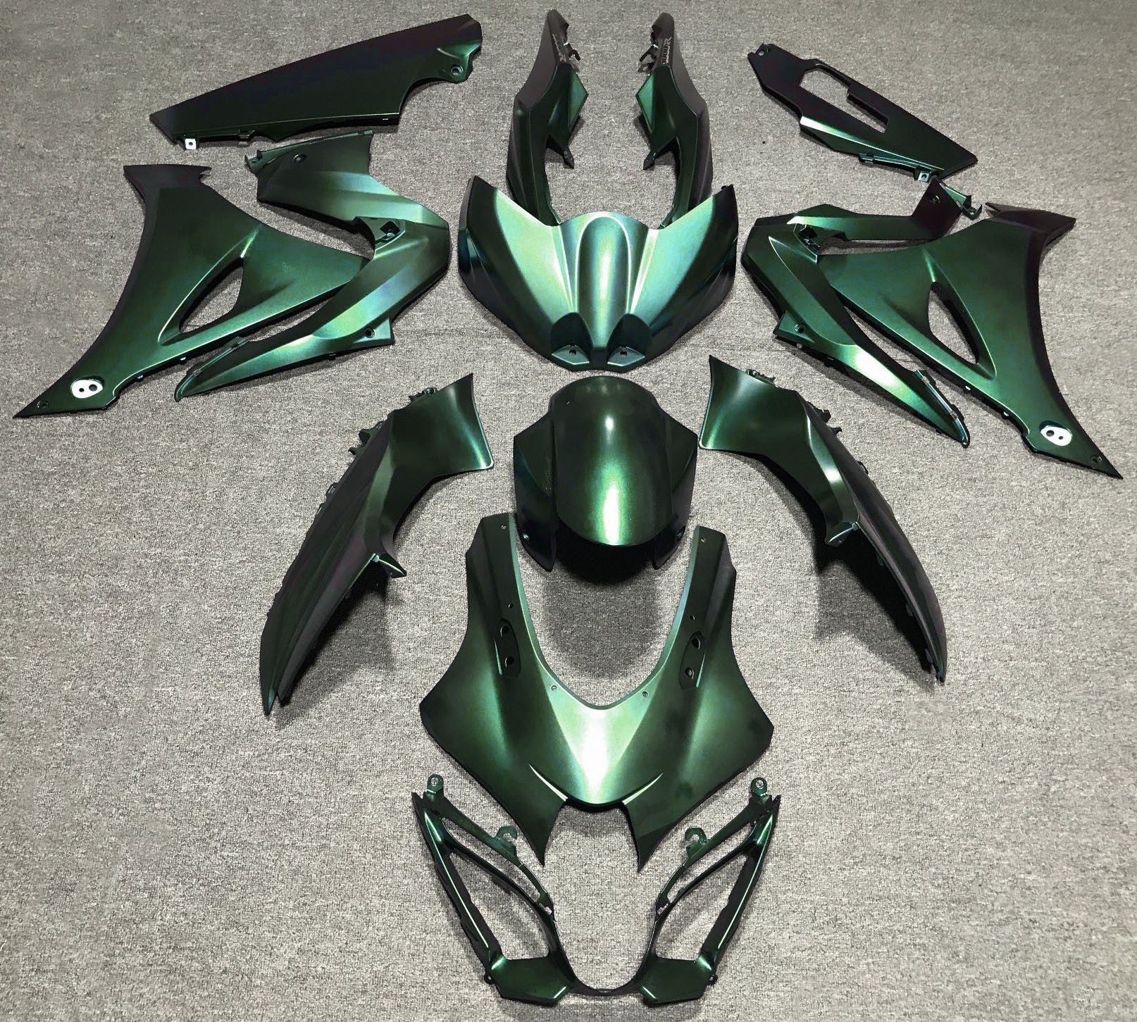 Suzuki GSXR 1000 Fairings (2017-2025) Matte Green at KingsMotorcycleFairings.com
