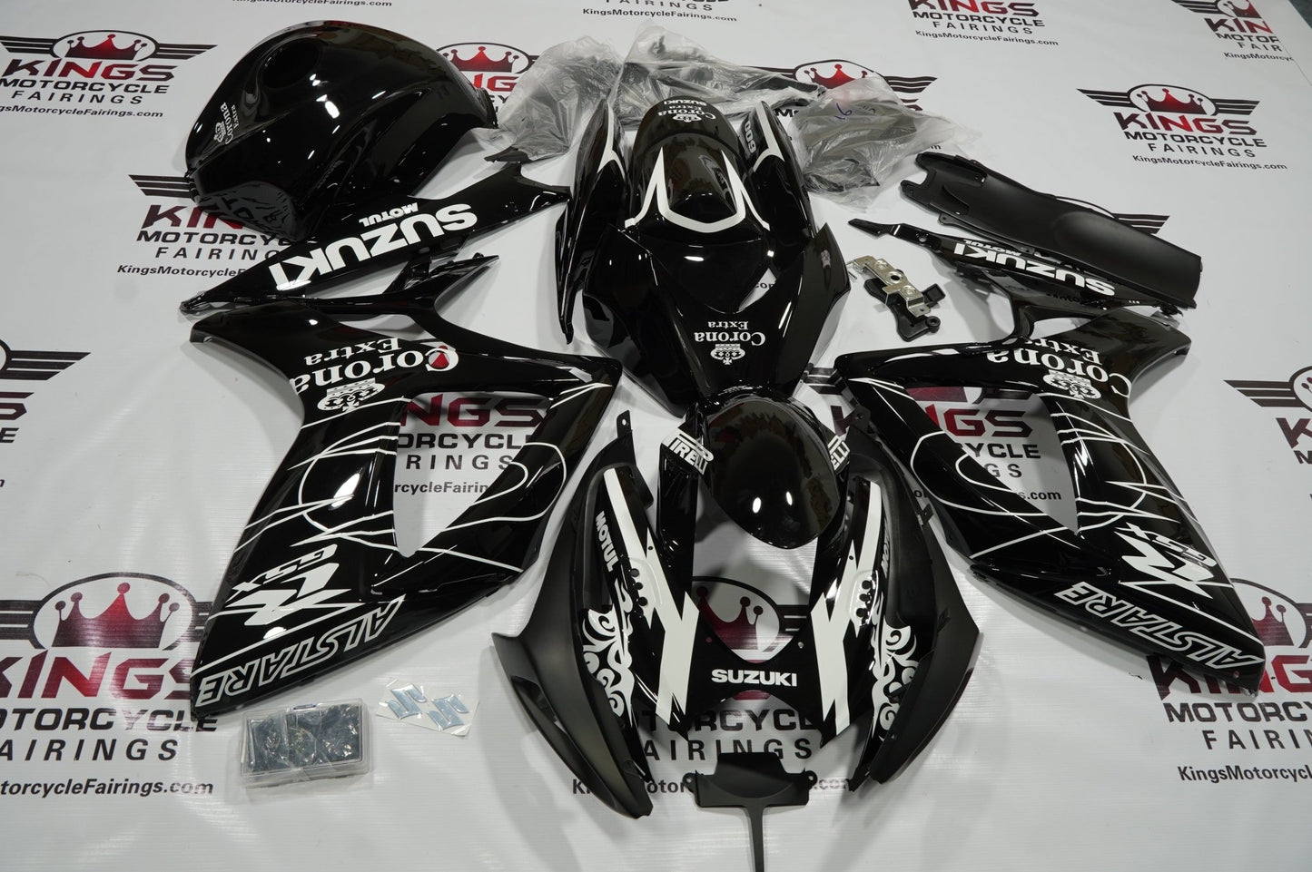 Suzuki GSXR 600 Fairings (2006-2007) Black & White Corona at KingsMotorcycleFairings.com