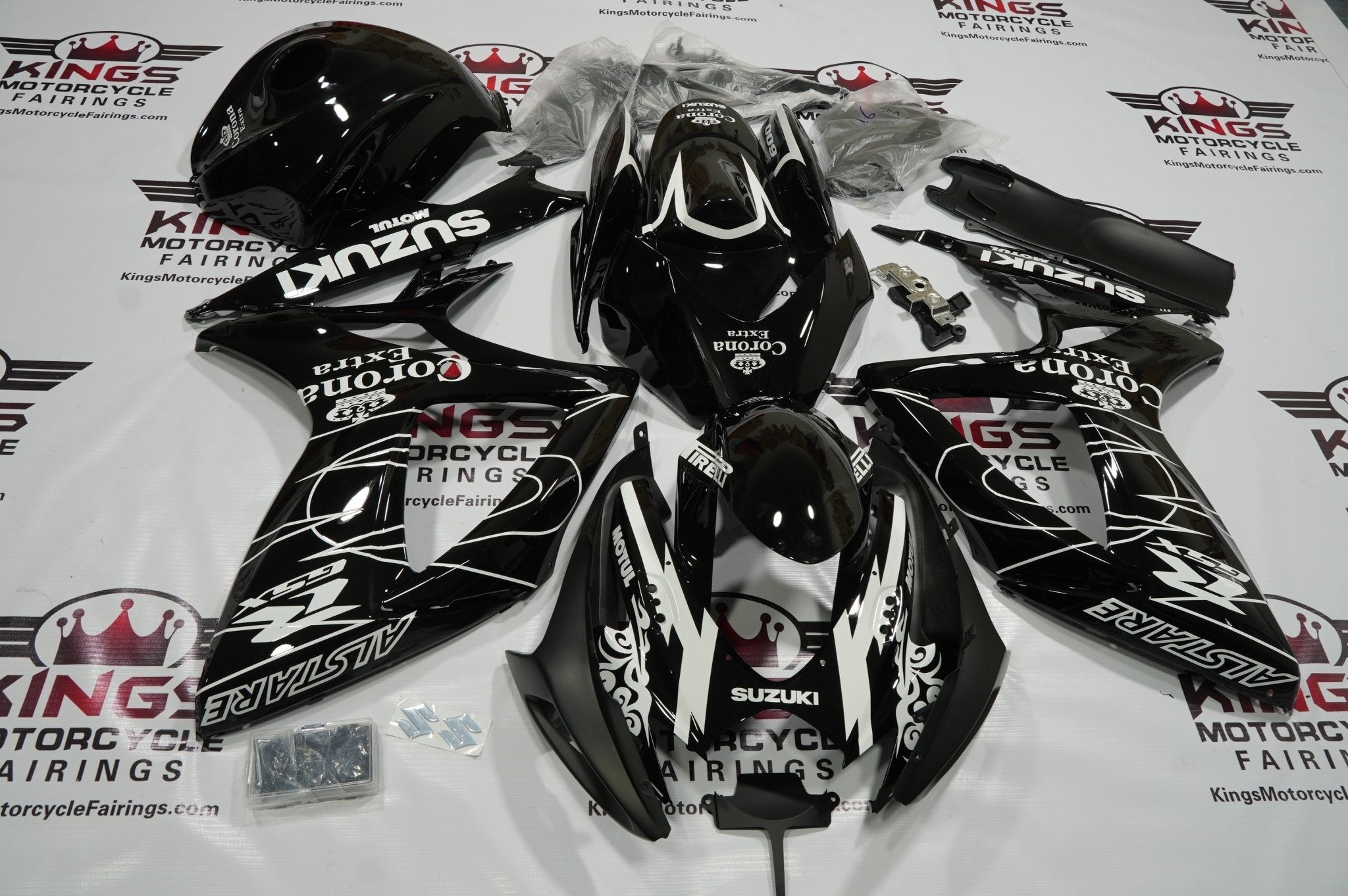 Suzuki GSXR 600 Fairings (2006-2007) Black & White Corona at KingsMotorcycleFairings.com