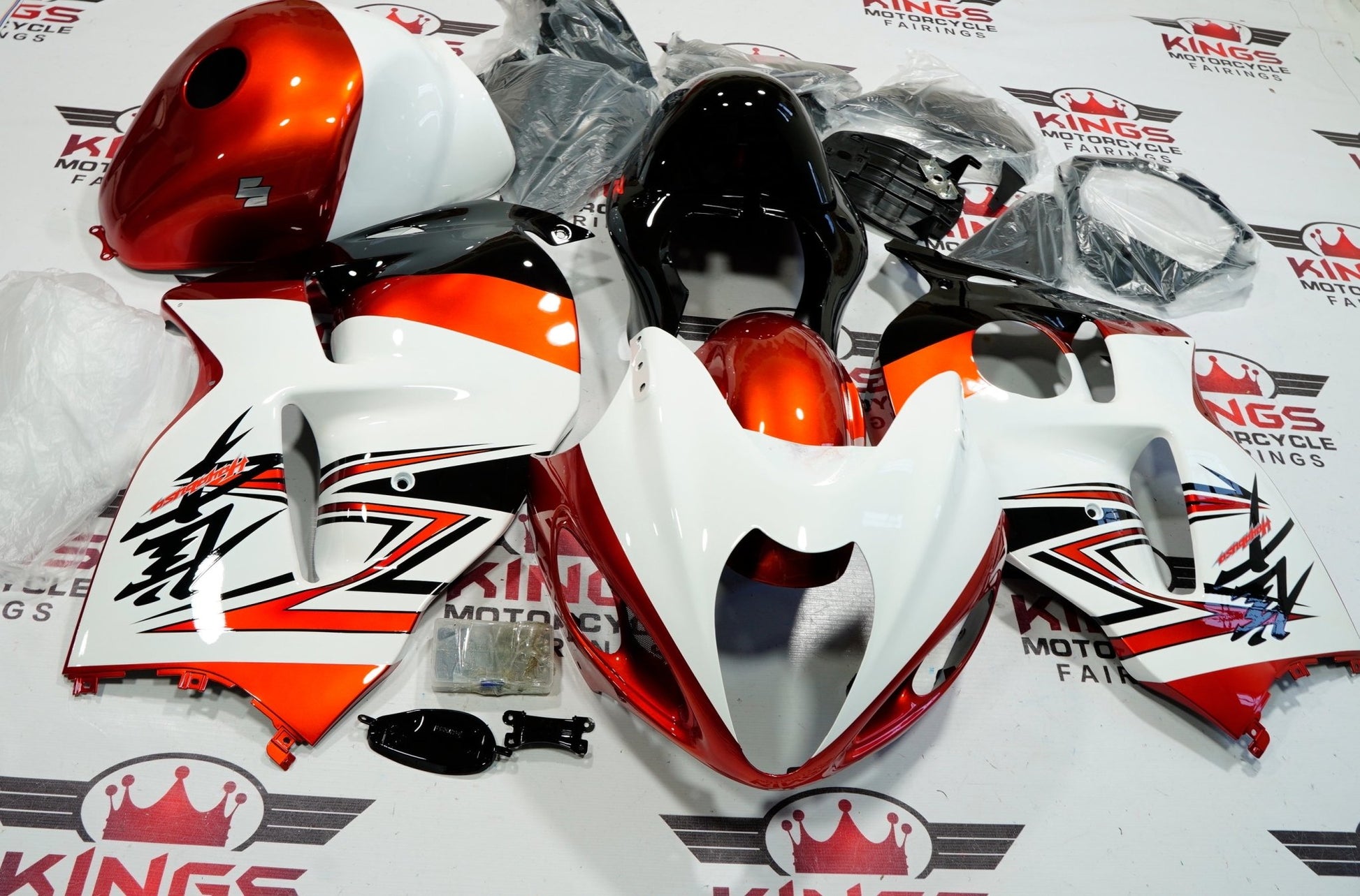 Suzuki GSX1300R Hayabusa (1999-2007) Orange, White, Black Fairings Suzuki GSX1300R Hayabusa (1999-2007) Orange, White, Black Fairings
