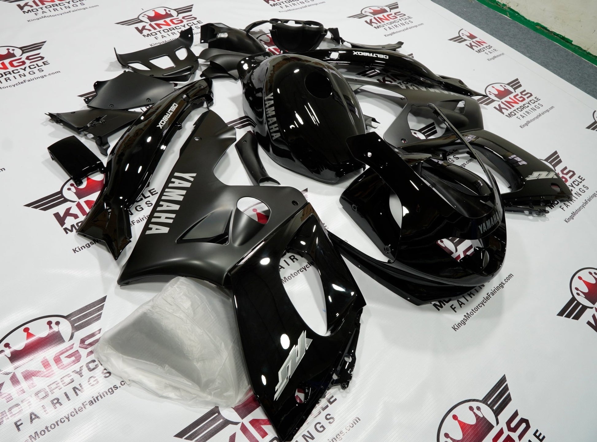 YAMAHA YZF600R (1998-2007) BLACK, MATTE BLACK & SILVER FAIRINGS at KingsMotorcycleFairings.com