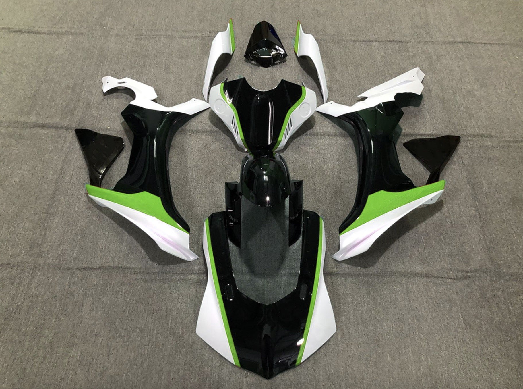 Yamaha R1 Fairings (2020-2025) Black, White, Green at KingsMotorcycleFairings.com