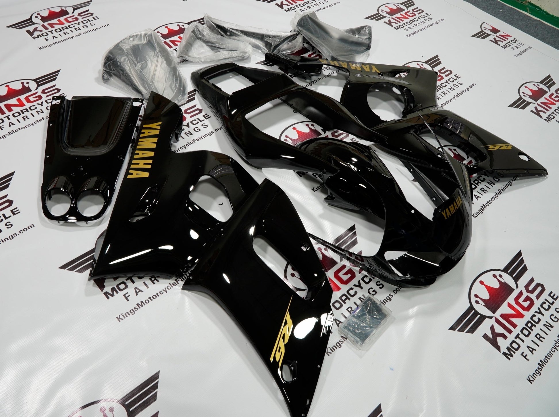 Yamaha R6 Fairing Kits (1998-2002) Black, Gold at KingsMotorcycleFairings.com