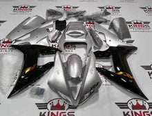 Yamaha YZF-R1 Fairings (2002-2003) Silver, Black, Gold at KingsMotorcycleFairing.com