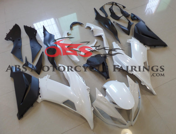 White and Matte Black Fairing Kit for a 2013, 2014, 2015, 2016, 2017 & 2018 Kawasaki ZX-6R 636 motorcycle
