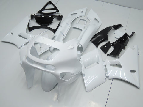 Fairing kit for a Kawasaki ZZR400 (1993-2007) White
